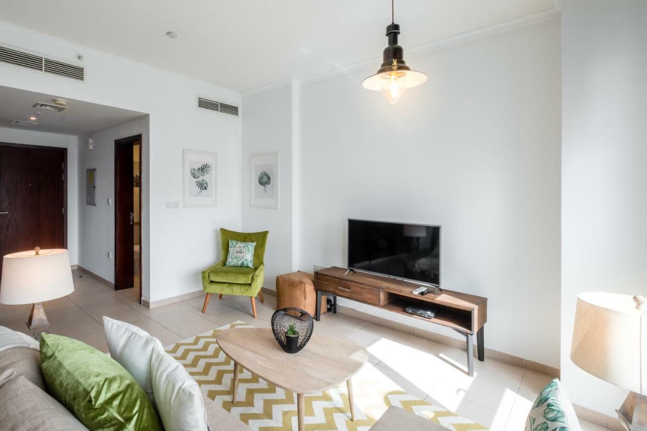 Maison Privee - Exclusive Apt With Burj Khalifa Next Door Dubai Exteriör bild