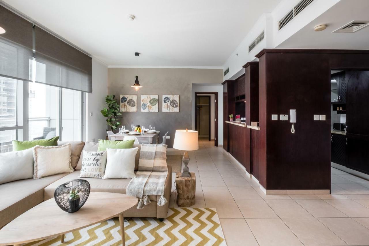 Maison Privee - Exclusive Apt With Burj Khalifa Next Door Dubai Exteriör bild